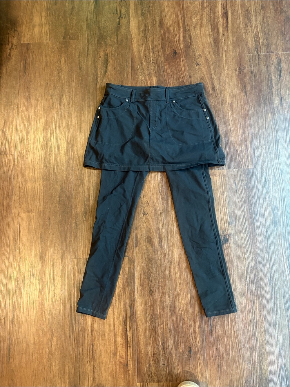 Athleta Bettona Black 2 in 1 Skirted Leggings